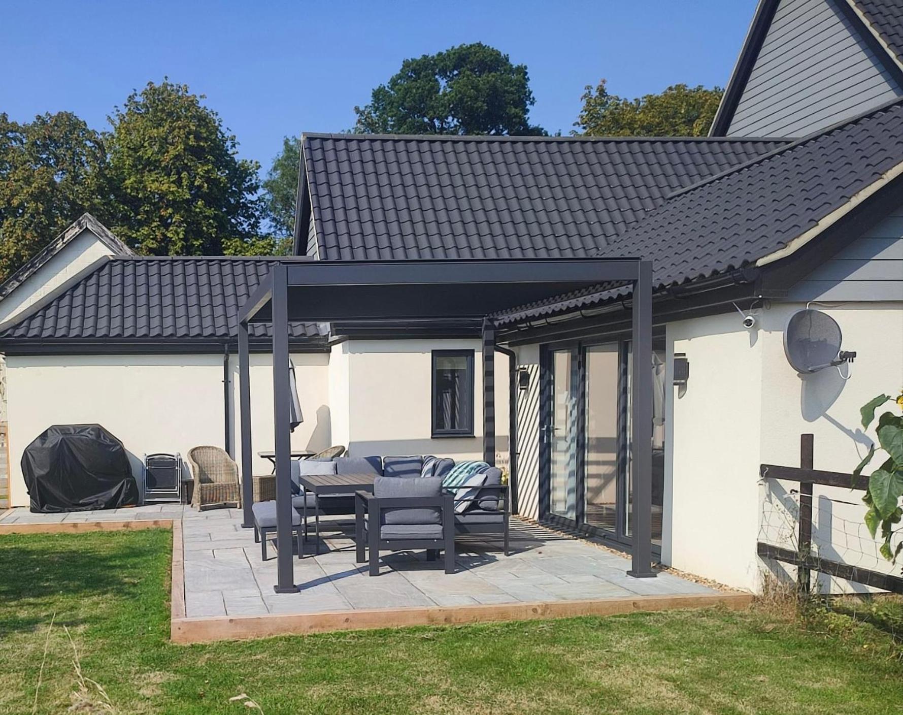 Littleton Farm Barns Holiday home Saham Toney